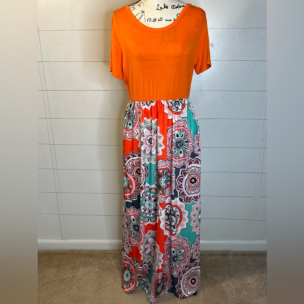 Short Sleeve Floral Maxi Dress Sz L